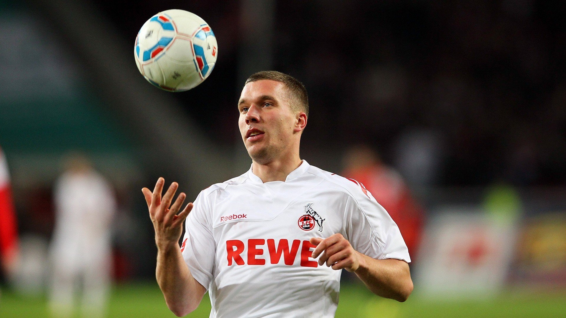 《Hope：年轻天才，开启电竞新篇章》